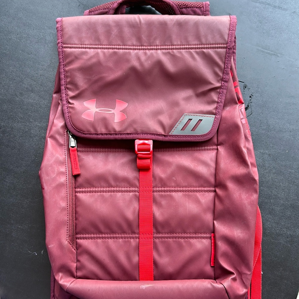 Under Armour book bag with adjustable straps